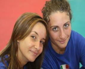Un dolce sorriso dalle nostre Giulia Cavallaro e Maddalena Licat