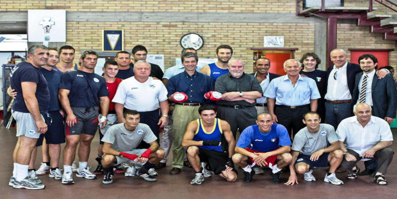 foto gruppo Italia Boxing Team